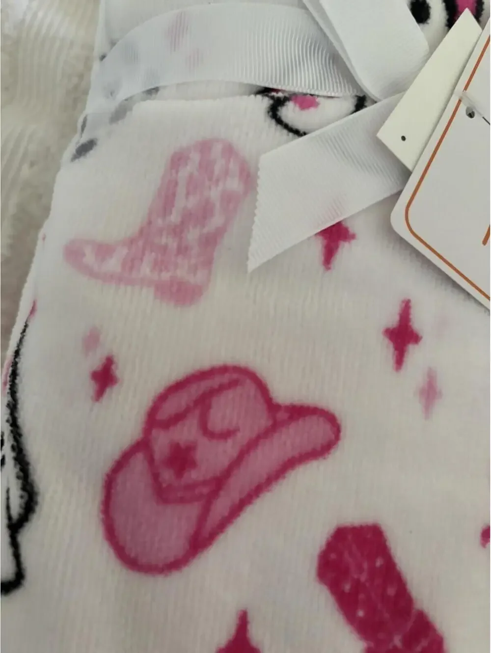 Truly Lou Pink Disco Ghost Hand Towels Nwt
